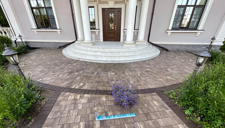 Тротуарная плитка «Готика»: все о бетонной брусчатке и правила выбора