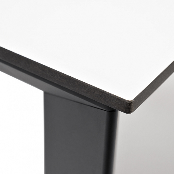 Венето обеденный стол из HPL 90х90см, цвет молочный, каркас черный фото 3