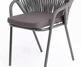 Стул Женева 4SIS плетеный из роупа, каркас алюминий темно-серый (RAL7024) муар, роуп серый 15мм, ткань серая 17