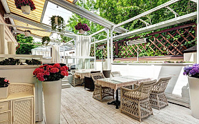 Как выбрать мебель для террасы ресторана или кафе на свежем воздухе: 5 советов