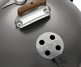 Угольный гриль Weber 70TH Anniversary Edition Kettle 57 см Hollywood Gray 19521004
