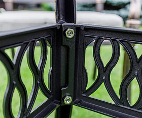 Обеденный комплект Wilhelm Royal Family из алюминия на 4 персоны