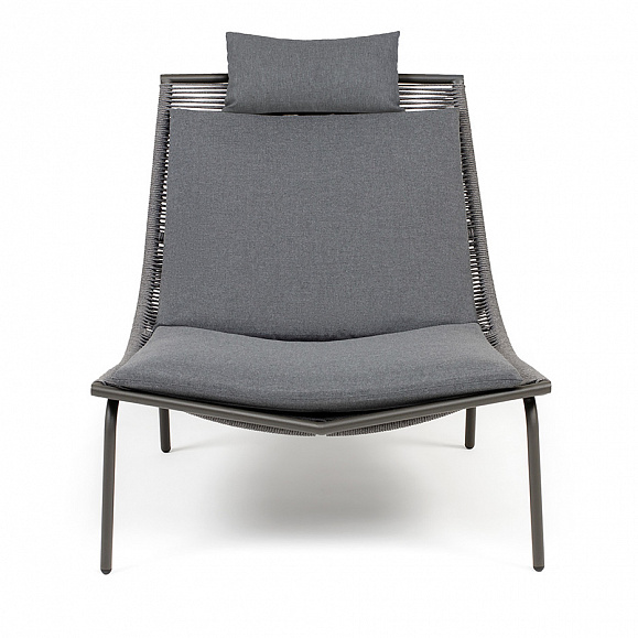 Авиньон кресло плетеное из роупа, каркас алюминий серый (RAL7022) муар, роуп серый круглый, ткань темно-серая 027 фото 2