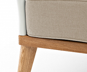 Касабланка кресло плетеное из роупа, основание дуб, каркас алюминий светло-серый (RAL7035) муар, роуп серо-коричневый 23мм, ткань бежевая 15052