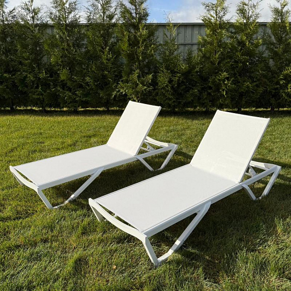Комплект шезлонгов Enzo Royal Family из алюминия белый фото 1