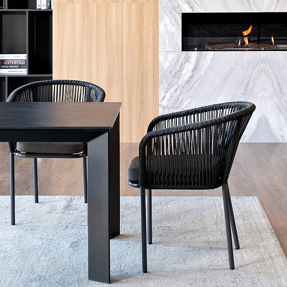 Венето обеденная группа на 4 персоны со стульями Марсель, каркас темно-серый, роуп темно-серый фото 4