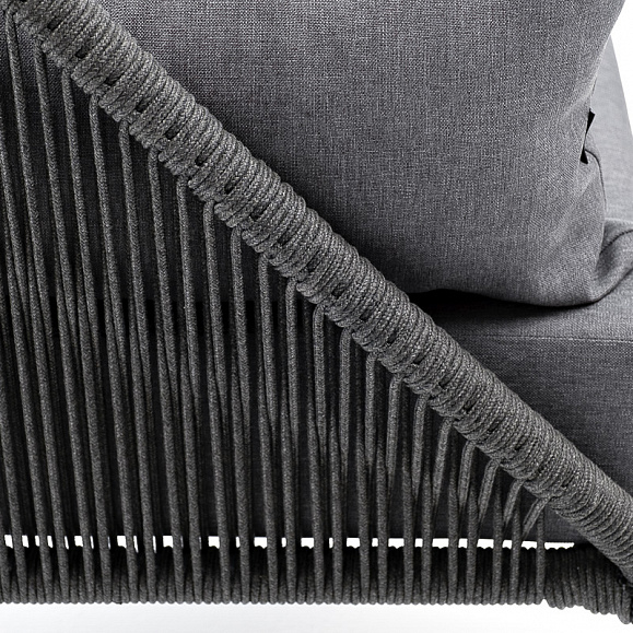 Мадрид кресло плетеное из роупа, каркас алюминий темно-серый (RAL7024) муар, роуп темно-серый круглый, ткань темно-серая 027 фото 7