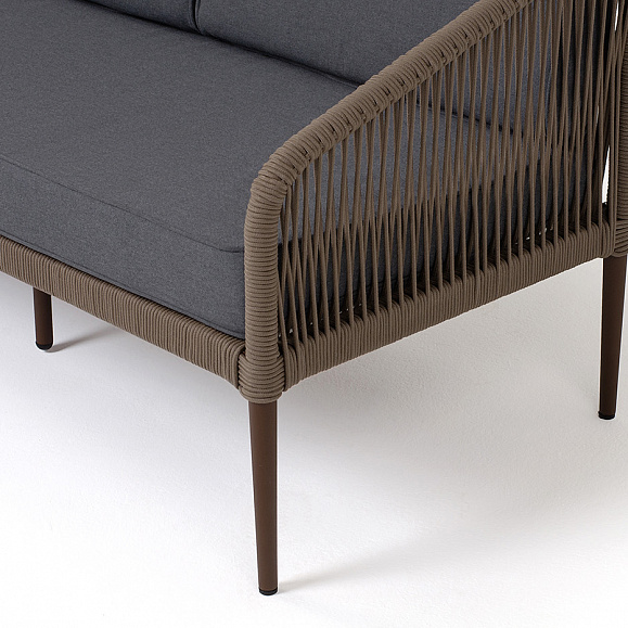 Канны диван 3-местный плетеный из роупа, каркас алюминий темно-серый (RAL7024) шагрень, роуп темно-серый круглый, ткань темно-серая 019 фото 4