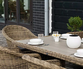 Плетеный обеденный стол Бергамо 4SIS из искусственного ротанга, цвет соломенный
