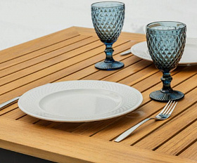 Обеденный стол Oscar Royal Family из алюминия со столешницей из тика