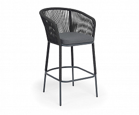 Марсель стул барный плетеный из роупа, каркас из стали темно-серый (RAL7024) муар, роуп темно-серый круглый, ткань темно-серая 027 NEW