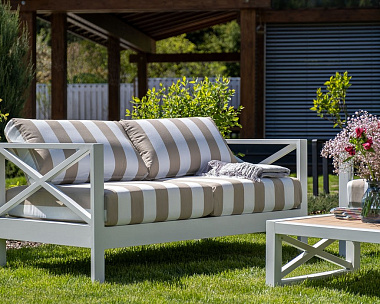 Кофейный стол из алюминия MIA Joygarden