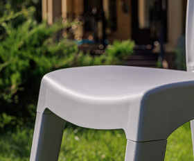 Обеденный стул July Royal Family из пластика, цвет светло-серый