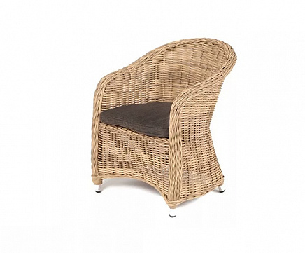 Плетеное кресло Равенна 4SIS из искусственного ротанга, цвет соломенный с темно-серой подушкой