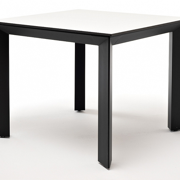 Венето обеденный стол из HPL 90х90см, цвет молочный, каркас черный фото 1