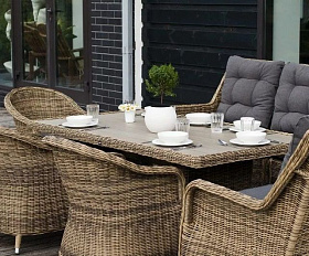 Обеденная группа Бергамо 4SIS из искусственного ротанга, цвет соломенный