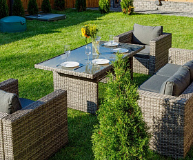 Обеденный комплект Karl Royal Family из искусственного ротанга с обеденным столом, цвет серый