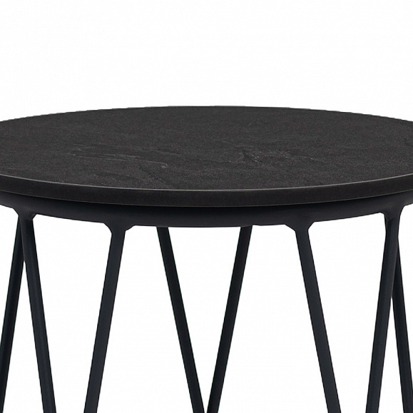 Перу журнальный стол из HPL круглый Ø40 H55, каркас из алюминия темно-серый (RAL 7024) муар, цвет столешницы серый гранит фото 2