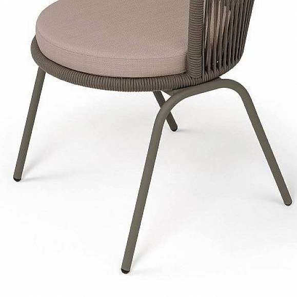 Стул Люксембург 4SIS плетеный из роупа, каркас из стали бежево-серый (RAL7006) муар, роуп коричневый круглый, ткань Mossle бежевая фото 2