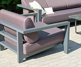 Гранада кресло алюминиевое, цвет темно-серый (RAL7024) муар, ткань темно-серая 027