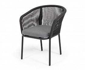 Марсель стул плетеный из роупа, каркас алюминий черный муар, роуп темно-серый круглый, ткань темно-серая 027
