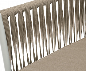 Касабланка кресло плетеное из роупа, основание дуб, каркас алюминий светло-серый (RAL7035) муар, роуп серо-коричневый 23мм, ткань бежевая 15052