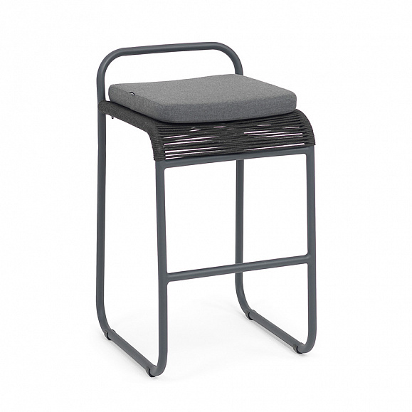 Ането стул барный плетеный из роупа, каркас алюминий темно-серый (RAL7024) муар, роуп темно-серый круглый, ткань темно-серая 027 фото 3