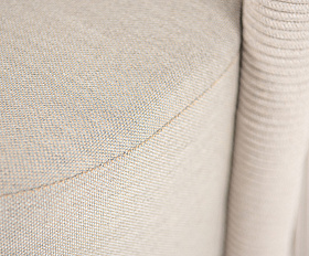 Верона кресло плетеное из роупа, каркас алюминий белый муар, роуп бежевый круглый, ткань бежевая 15052