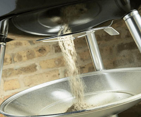 Угольный гриль Weber Compact Kettle 47 см, Черный 1221004