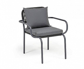 Стул Нуар 4SIS плетеный из роупа, каркас алюминий темно-серый (RAL7024) муар, роуп темно-серый круглый, ткань темно-серая 27