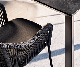 Обеденная группа Венето 4SIS на 4 персоны со стульями "Лион", каркас темно-серый, роуп темно-серый