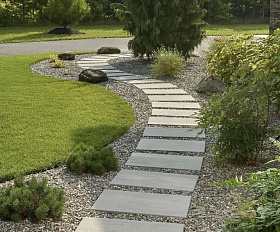 Пошаговая плита для дорожек 900х300х80 мм Серо-белая