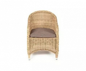 Плетеное кресло Равенна 4SIS из искусственного ротанга, цвет соломенный с серой подушкой