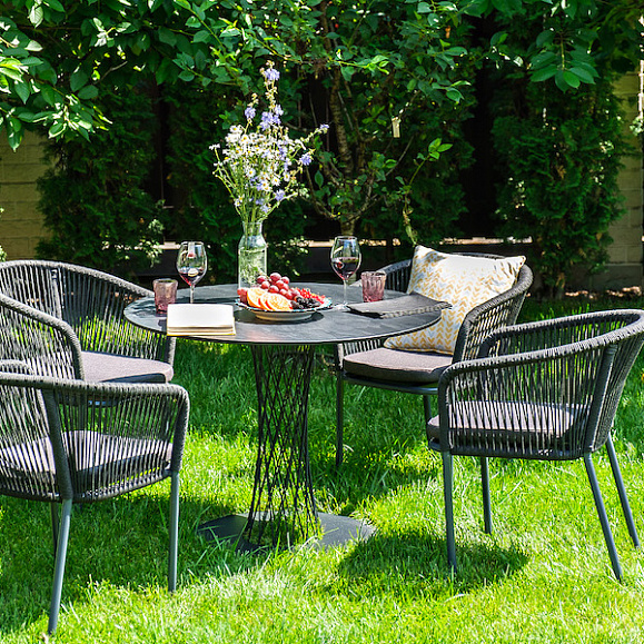 Диего обеденная группа на 4 персоны со стульями Марсель, столешница серый гранит фото 1