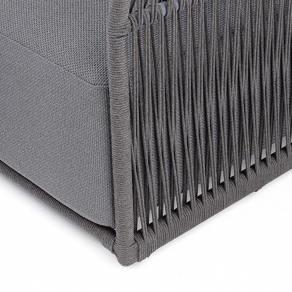 Лугано кресло плетеное из роупа, каркас алюминий темно-серый (RAL7024) муар, роуп темно-серый круглый, ткань темно-серая YB25-0027 фото 4