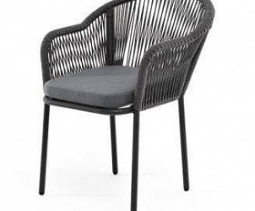 Стул Лион 4SIS плетеный из роупа, каркас алюминий темно-серый (RAL7024) муар, роуп темно-серый круглый, ткань темно-серая 27