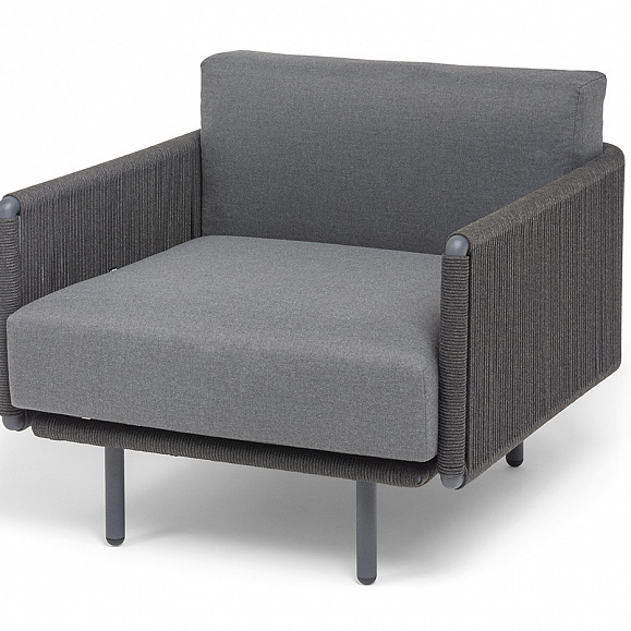 Джелло кресло плетеное из роупа, каркас алюминий темно-серый (RAL7024) муар, роуп темно-серый круглый, ткань темно-серая 027 фото 1