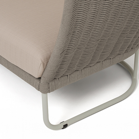 Фиджи диван 3-местный плетеный из роупа, каркас алюминий светло-серый (RAL7035) муар, роуп серый меланж круглый, ткань Mossle бежевая фото 6