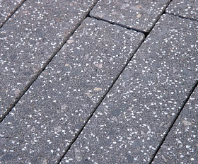 Тротуарная плитка Фабрика Готика Паркет 300х100х60 мм Ильменит FINERRO