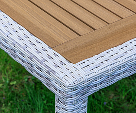 Обеденный стол Amelia Royal Family из искусственного ротанга 90 см, цвет бежевый