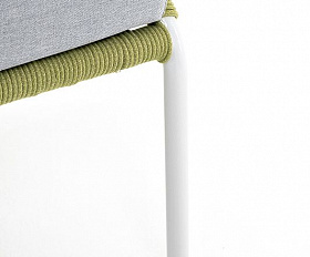 Диван двухместный Милан 4SIS из роупа (веревки), каркас алюминий светло-серый (RAL7035) шагрень, роуп салатовый меланж круглый, ткань светло-серая