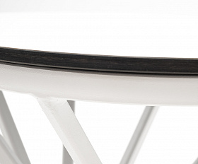 Сантьяго журнальный стол из HPL круглый Ø40 H55, каркас из стали белый, цвет столешницы молочный