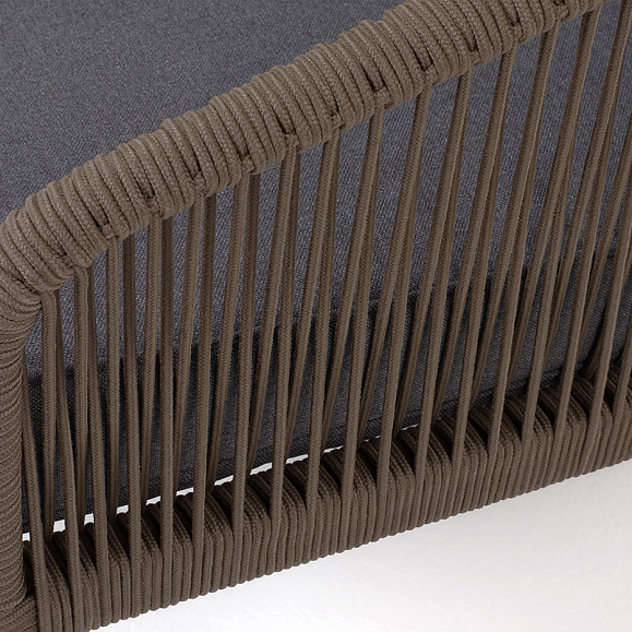 Канны диван 3-местный плетеный из роупа, каркас алюминий темно-серый (RAL7024) шагрень, роуп темно-серый круглый, ткань темно-серая 019 фото 5