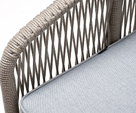 Канны кресло плетеное из роупа, каркас алюминий светло-серый (RAL7035) муар, роуп серый меланж круглый, ткань светло-серая