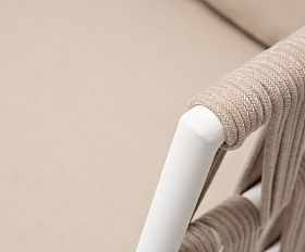 Диего диван 2-местный плетеный из роупа, основание дуб, каркас алюминий светло-серый (RAL7035) шагрень, роуп бежевый круглый, ткань бежевая 15052