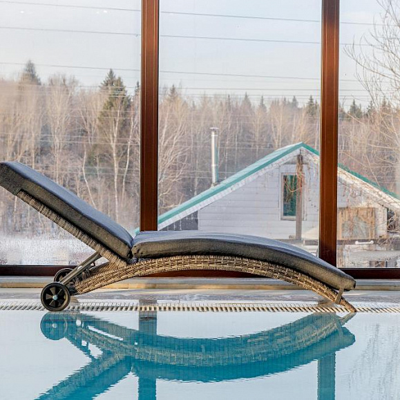 Шезлонг Agata Royal Family из искусственного ротанга с матрасом, цвет серый фото 4