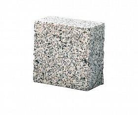 Брусчатка гранитная 100x100x50 мм пилено-колотая Ташмурунское месторождение Карандаш