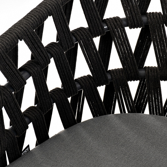 Диего стул плетеный из роупа, основание дуб, каркас из стали темно-серый (RAL7024) муар, роуп темно-серый круглый, ткань темно-серая 027 фото 6