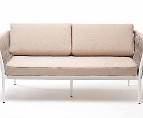 Диван Касабланка 4SIS 2-местный плетеный из роупа, каркас алюминий светло-серый (RAL7035) муар, роуп серо-коричневый 23мм, ткань бежевая 52