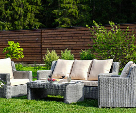 Стол плетеный кофейный из искусственного ротанга SUNSTONE Joygarden